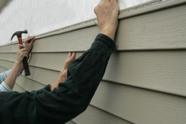 Cost of Insulated Siding Installation in Fallbrook