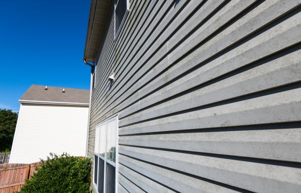 Cost of Vinyl Siding Panel Replacement in Fallbrook